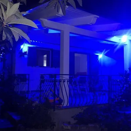 Villa Cilento Mare, Bellissima Con Ampio Giardino Capitello