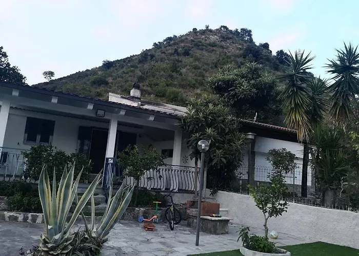 Villa Cilento Mare, Bellissima Con Ampio Giardino